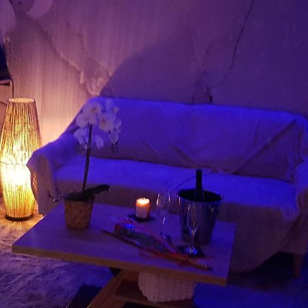 Love Room Jaccuzi Puisserguier Екстер'єр фото