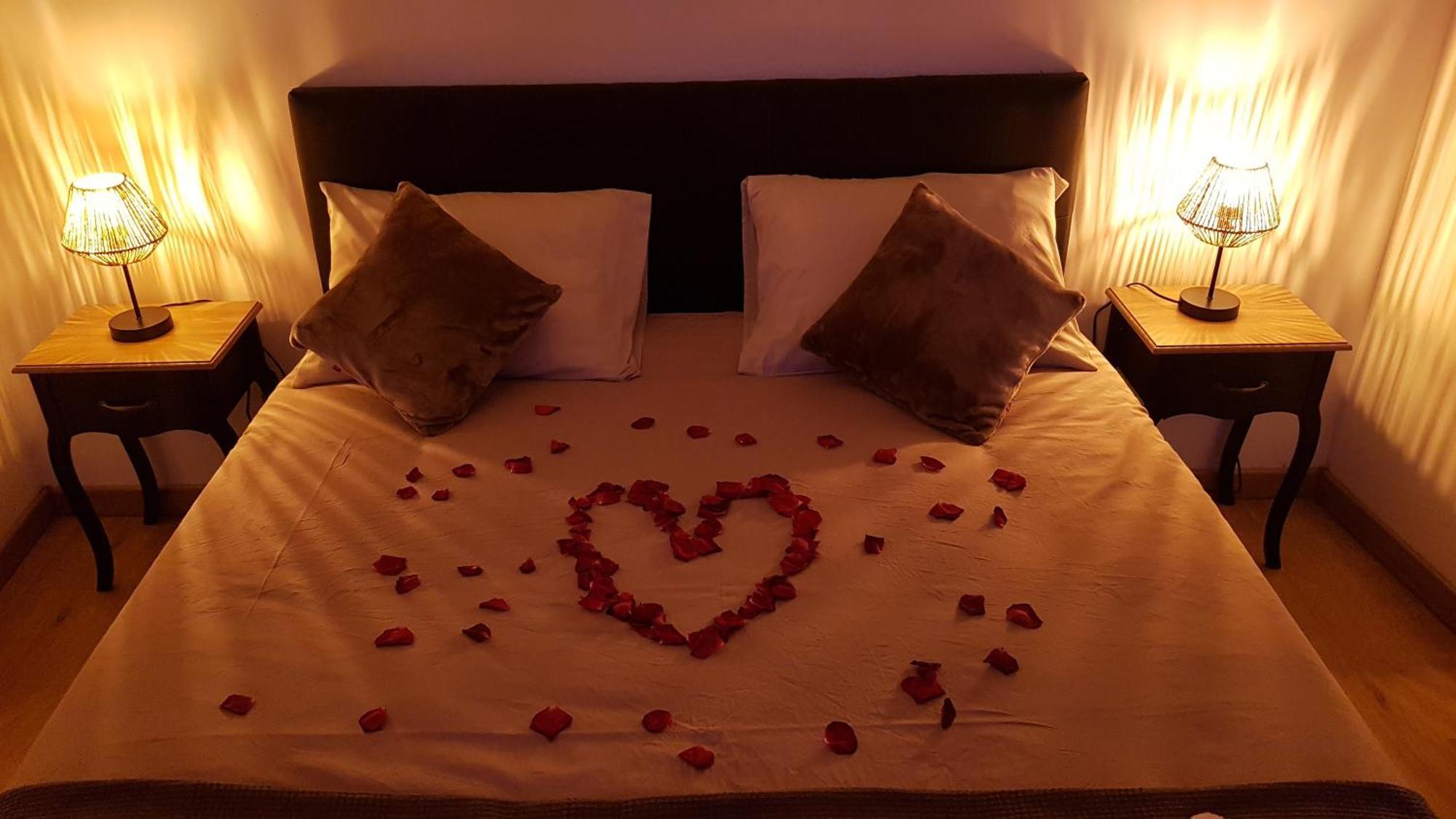 Love Room Jaccuzi Puisserguier Екстер'єр фото